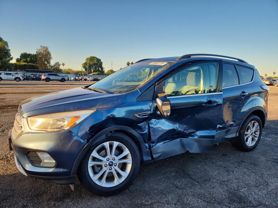 Продажа на аукционе авто 2018 Ford Escape, vin: 1FMCU0GD3JUA43800, номер лота: 70832776