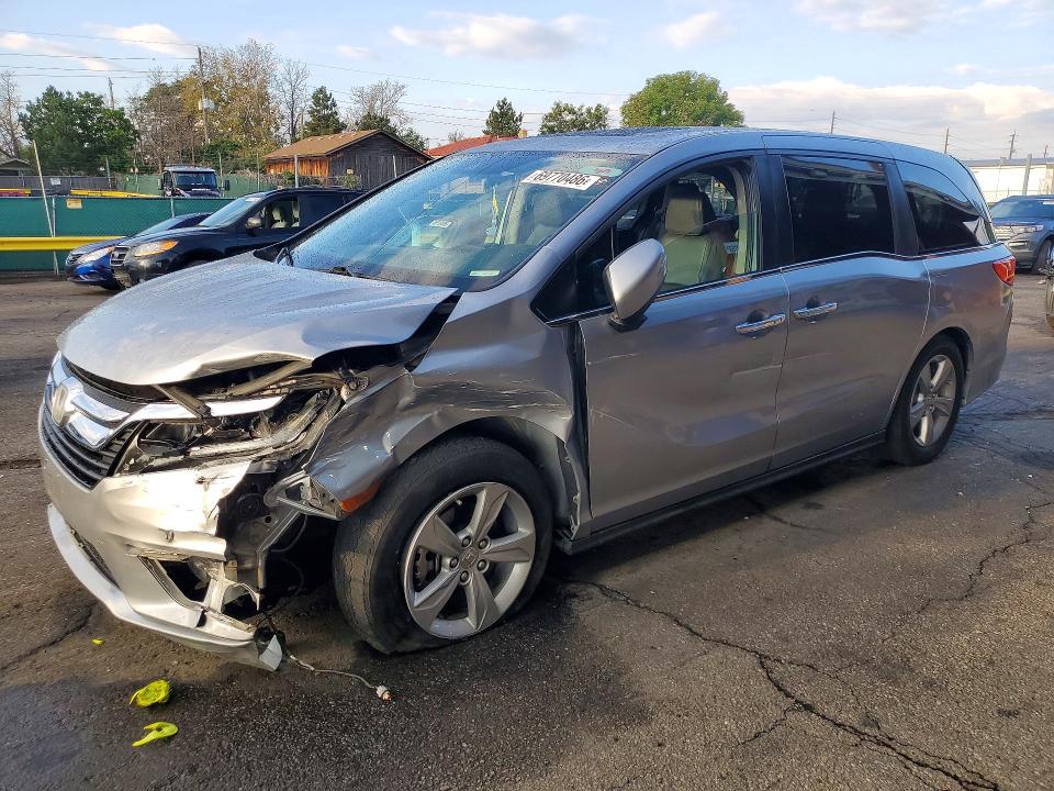 69770486 :رقم المزاد ، 5FNRL6H78KB003557 vin ، 2019 Honda Odyssey مزاد بيع