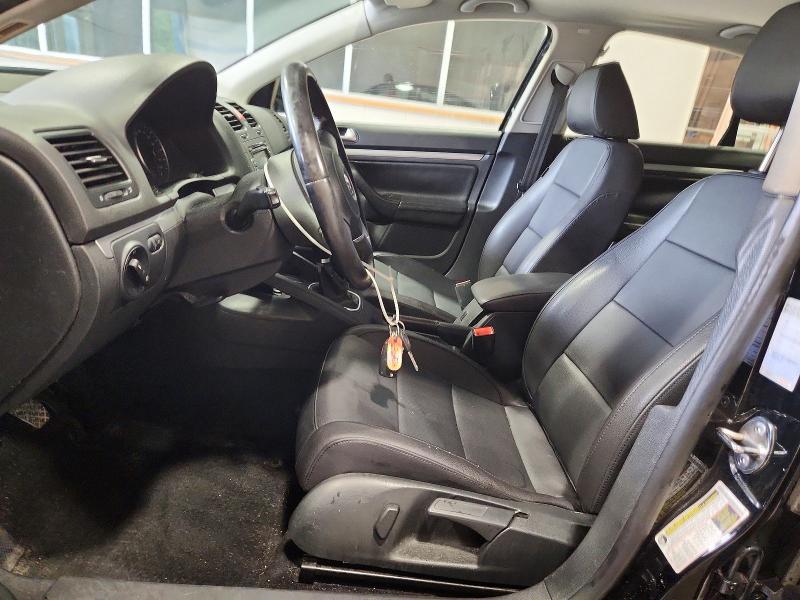 Продажа на аукционе авто 2010 Volkswagen Jetta, vin: 3VWAX7AJ0AM129805, номер лота: 70272166