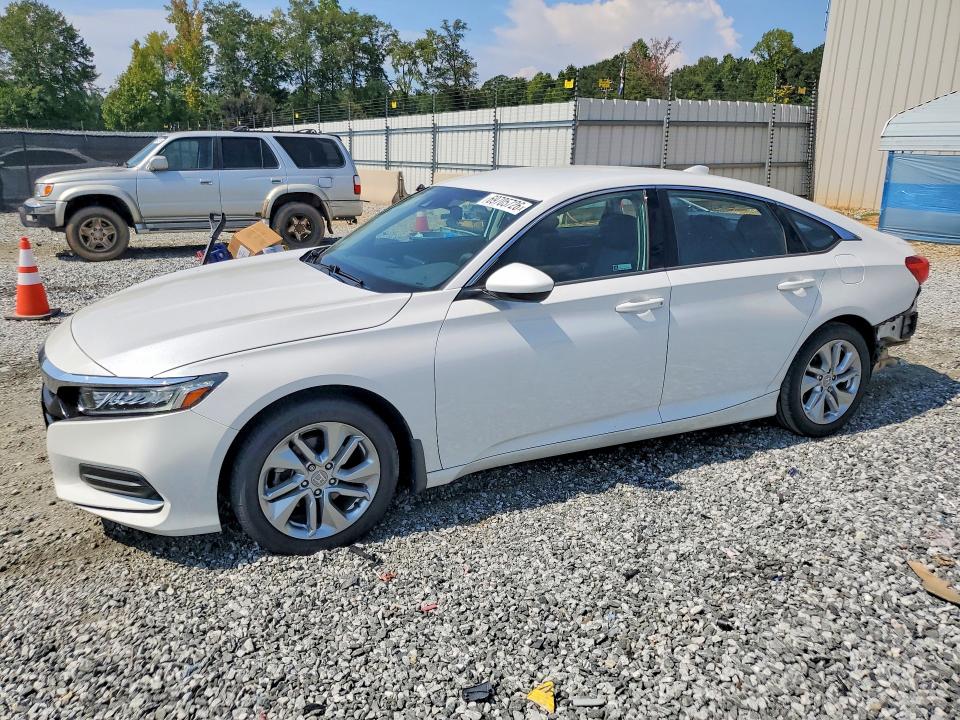 2019 Honda Accord მანქანა იყიდება აუქციონზე, vin: 1HGCV1F19KA167671, აუქციონის ნომერი: 69705726