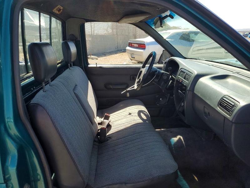 1995 Nissan Truck მანქანა იყიდება აუქციონზე, vin: 1N6SD11S4SC441101, აუქციონის ნომერი: 70838476