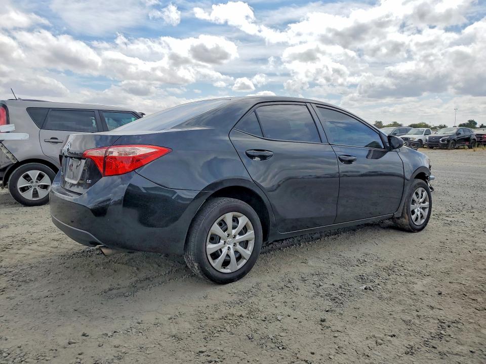67290836 :رقم المزاد ، 2T1BURHE7KC138533 vin ، 2019 Toyota Corolla مزاد بيع