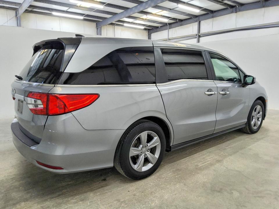 67327136 :رقم المزاد ، 5FNRL6H7XKB113204 vin ، 2019 Honda Odyssey مزاد بيع