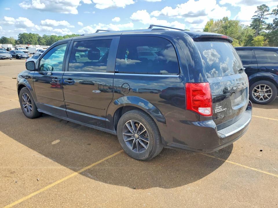 Auction sale of the 2017 Dodge Grand Caravan, vin: 2C4RDGCG6HR698077        , lot number: 68770016