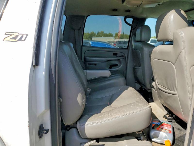 Продаж на аукціоні авто 2004 Chevrolet Suburban, vin: 3GNFK16Z34G122019, номер лоту: 69800436