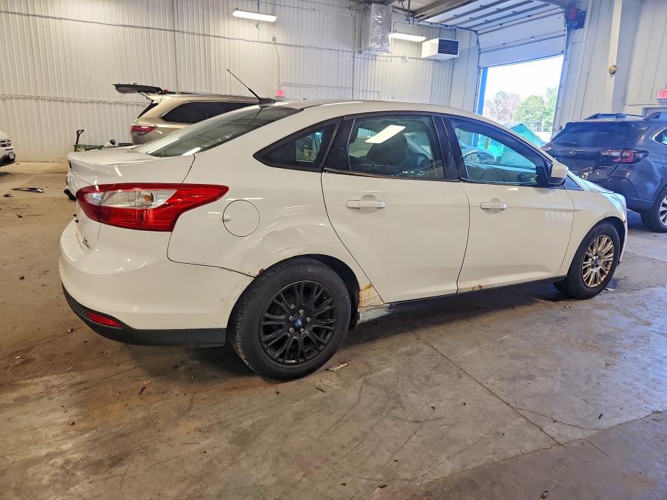 69115006 :رقم المزاد ، 1FAHP3F29CL107808 vin ، 2012 Ford Focus مزاد بيع