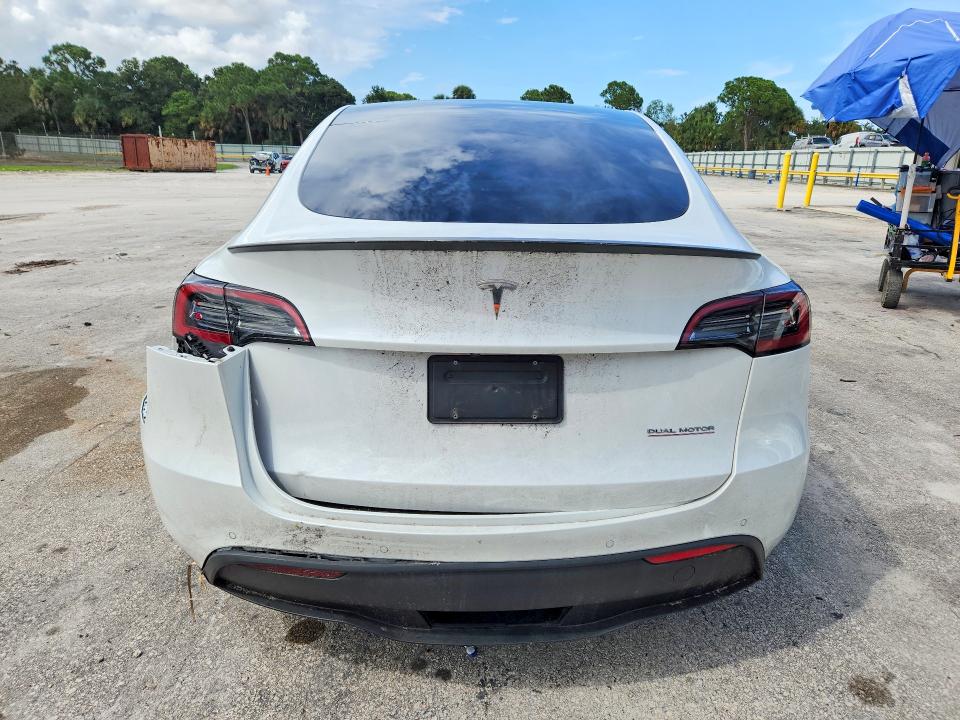68650186 :رقم المزاد ، 7SAYGDEF8NF522986 vin ، 2022 Tesla Model Y مزاد بيع