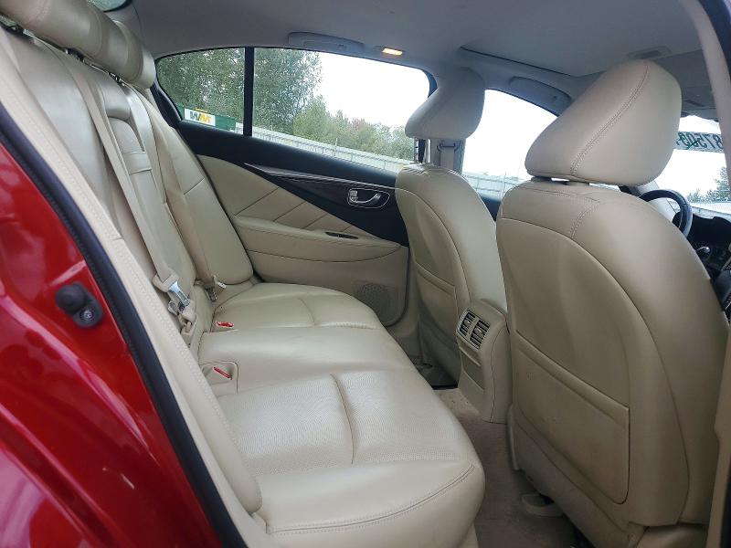 68750316 :رقم المزاد ، JN1BV7AR6FM402268         vin ، 2015 Infiniti Q50 مزاد بيع