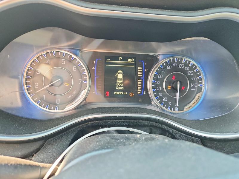 66991246 :رقم المزاد ، 1C3CCCAB3GN115022 vin ، 2016 Chrysler 200 مزاد بيع