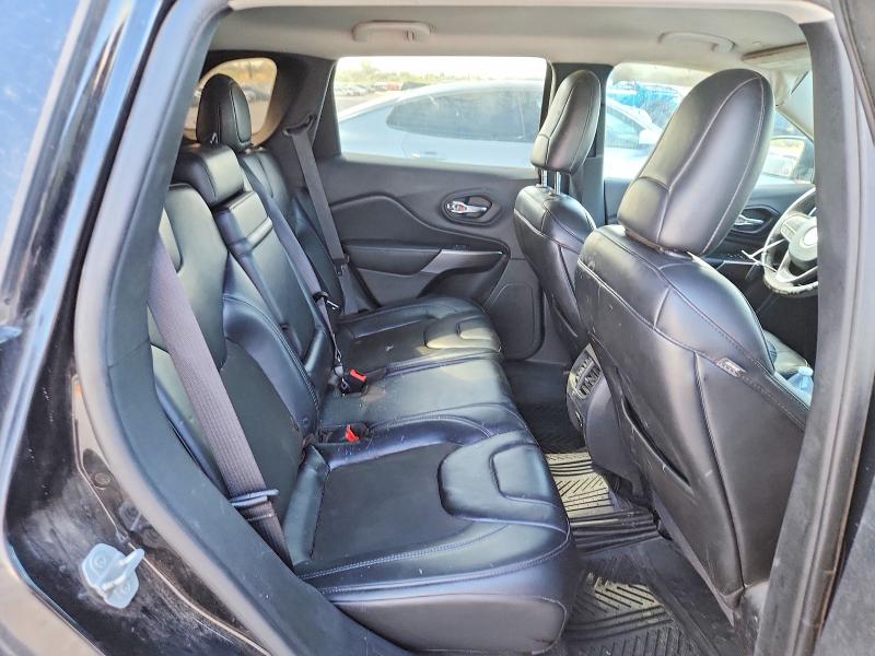69016236 :رقم المزاد ، 1C4PJLLB4KD370745 vin ، 2019 Jeep Cherokee مزاد بيع
