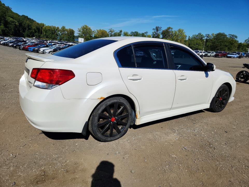 69190246 :رقم المزاد ، 4S3BMBG67D3025131 vin ، 2013 Subaru Legacy مزاد بيع