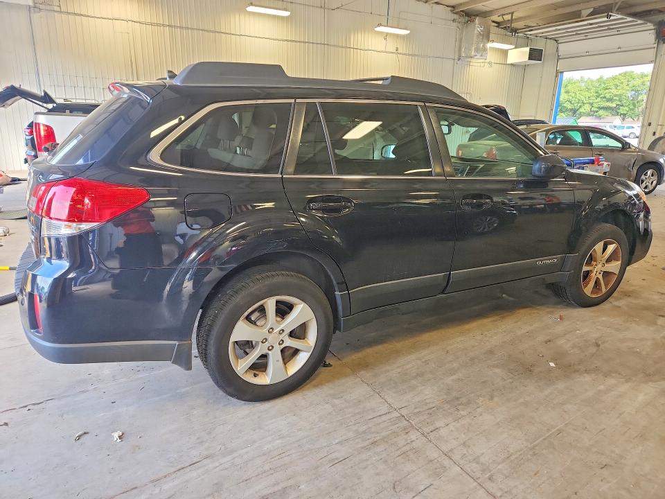 67607666 :رقم المزاد ، 4S4BRBCC6E3328248 vin ، 2014 Subaru Outback مزاد بيع