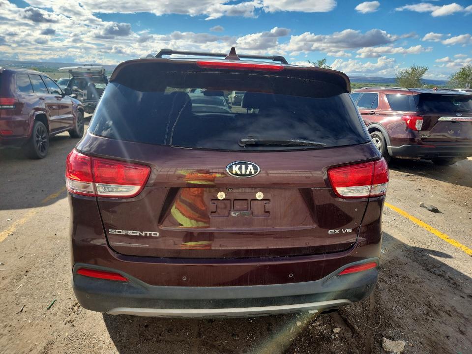 2018 Kia Sorento მანქანა იყიდება აუქციონზე, vin: 5XYPHDA51JG366330, აუქციონის ნომერი: 70484166
