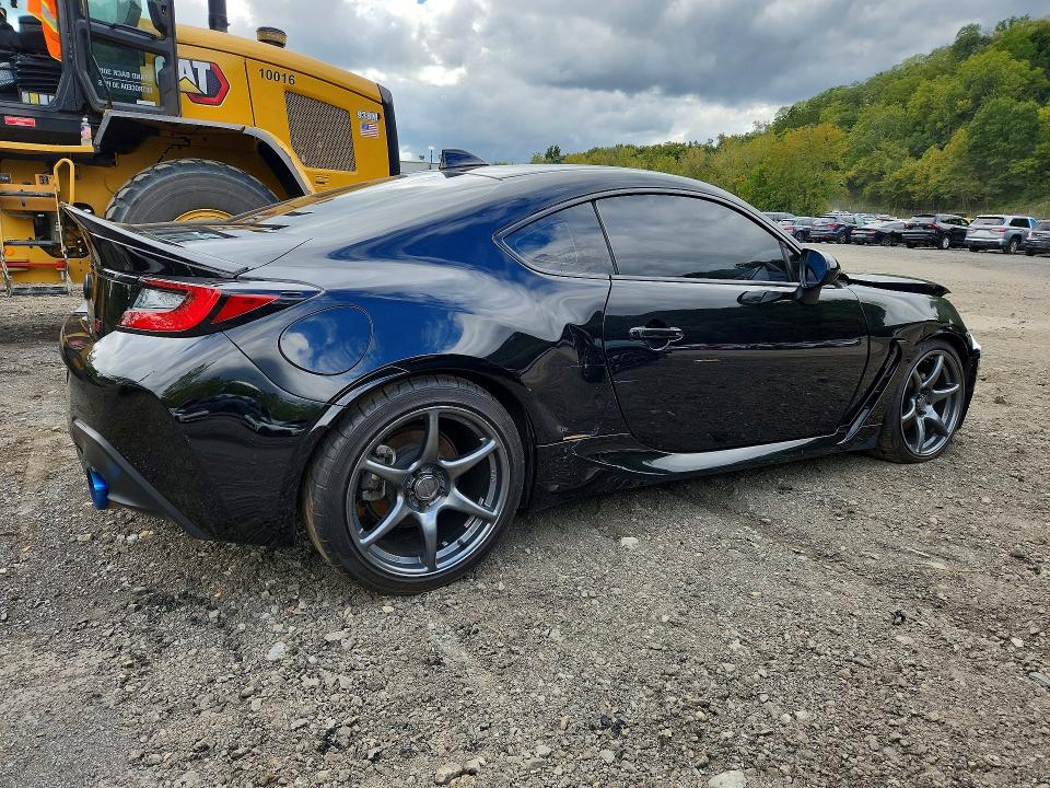 70216096 :رقم المزاد ، JF1ZNBE1XP9762902 vin ، 2023 Toyota Gr 86 مزاد بيع