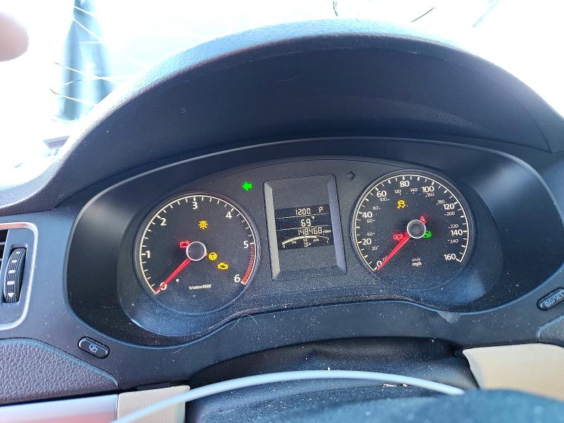 67553726 :رقم المزاد ، 3VWLL7AJ1BM059155 vin ، 2011 Volkswagen Jetta مزاد بيع