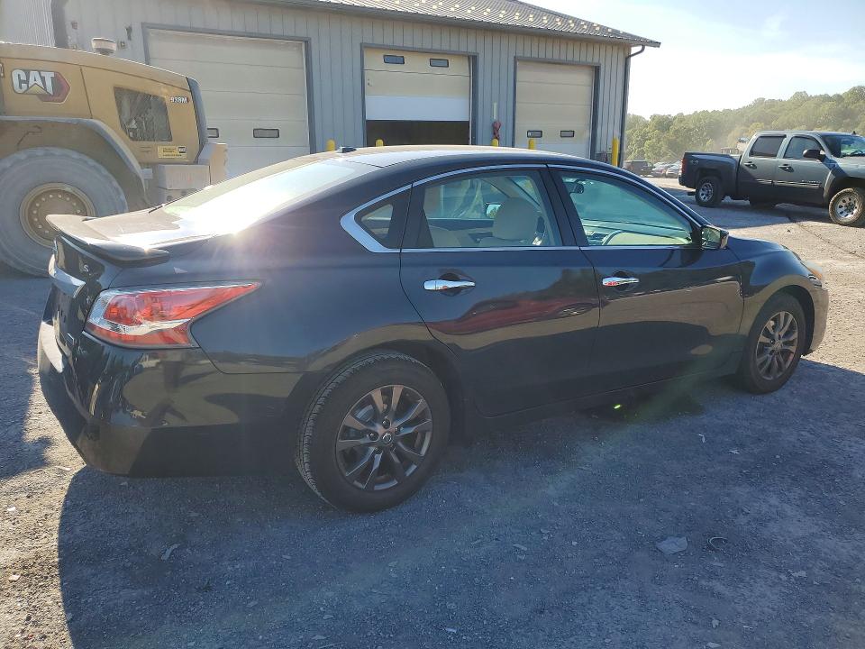 65966486 :رقم المزاد ، 1N4AL3AP8FC464272 vin ، 2015 Nissan Altima مزاد بيع