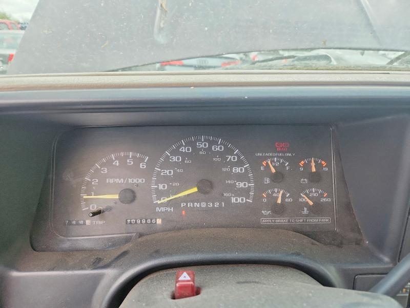 Продаж на аукціоні авто 1997 Gmc Suburban, vin: 3GKFK16R1VG511563, номер лоту: 67210146