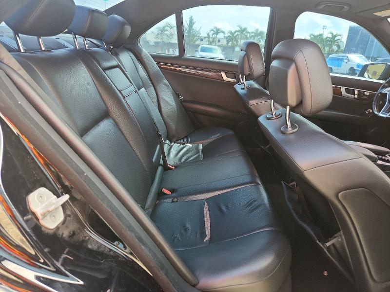 68372596 :رقم المزاد ، WDDGF4HB7EA942628 vin ، 2014 Mercedes-benz C مزاد بيع