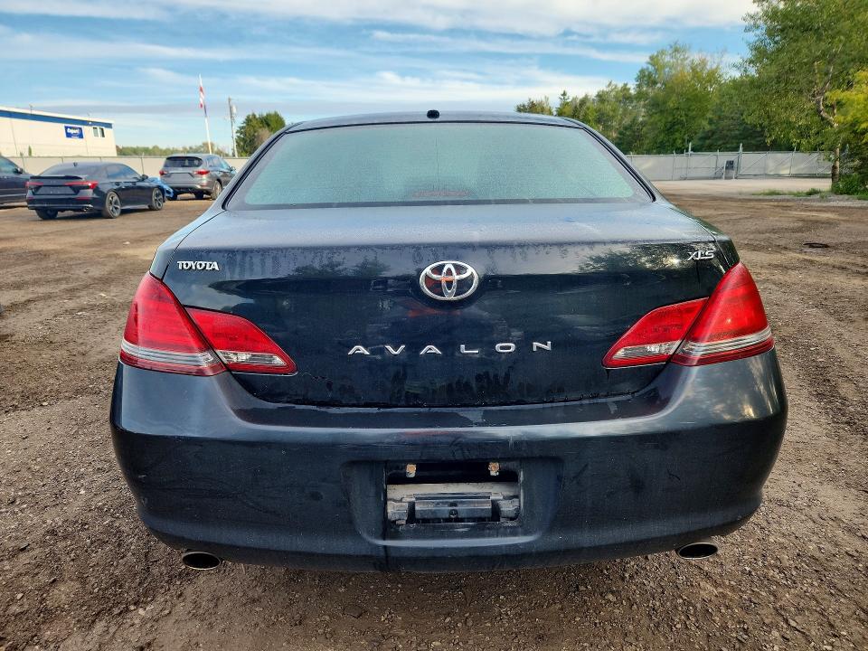 68652666 :رقم المزاد ، 4T1BK3DB3AU356822 vin ، 2010 Toyota Avalon مزاد بيع