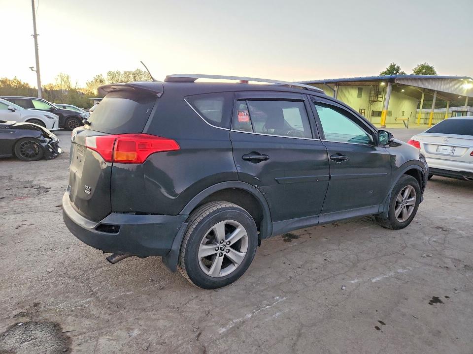2015 Toyota Rav4 მანქანა იყიდება აუქციონზე, vin: 2T3RFREV0FW310457, აუქციონის ნომერი: 69524776