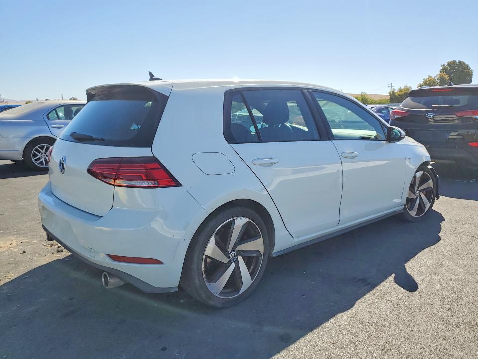 Продажа на аукционе авто 2018 Volkswagen Gti, vin: 3VW447AU3JM281108, номер лота: 71215066