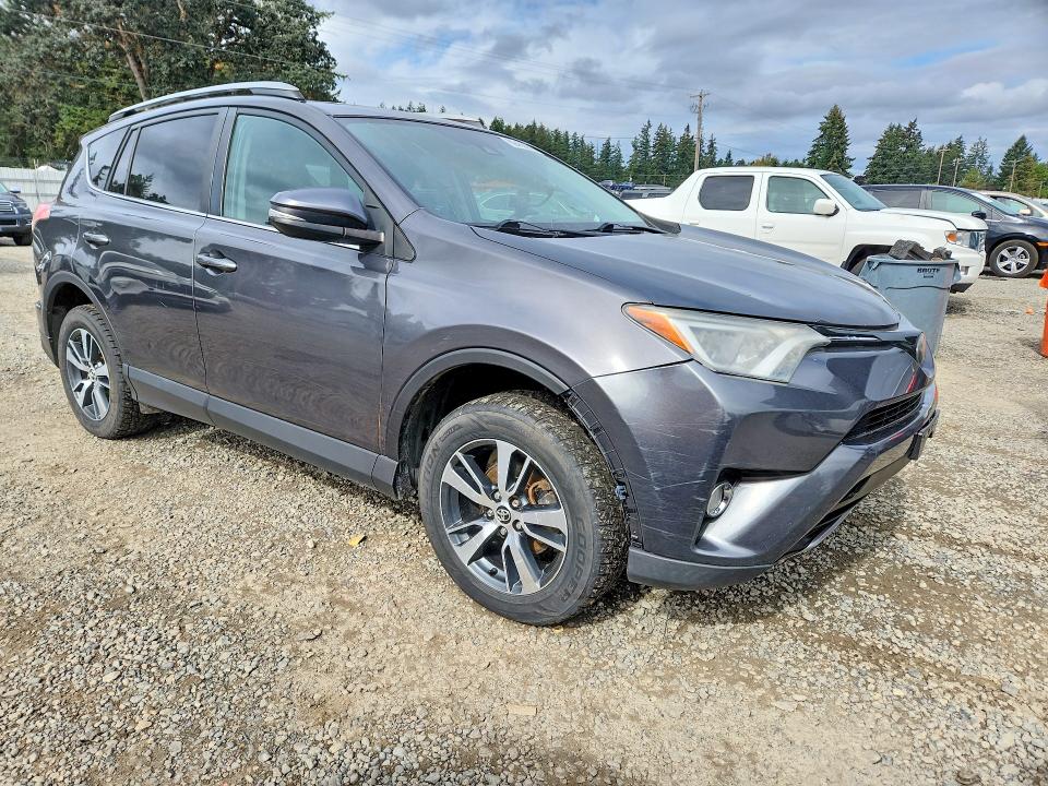 69455656 :رقم المزاد ، 2T3RFREVXJW847121 vin ، 2018 Toyota Rav4 مزاد بيع