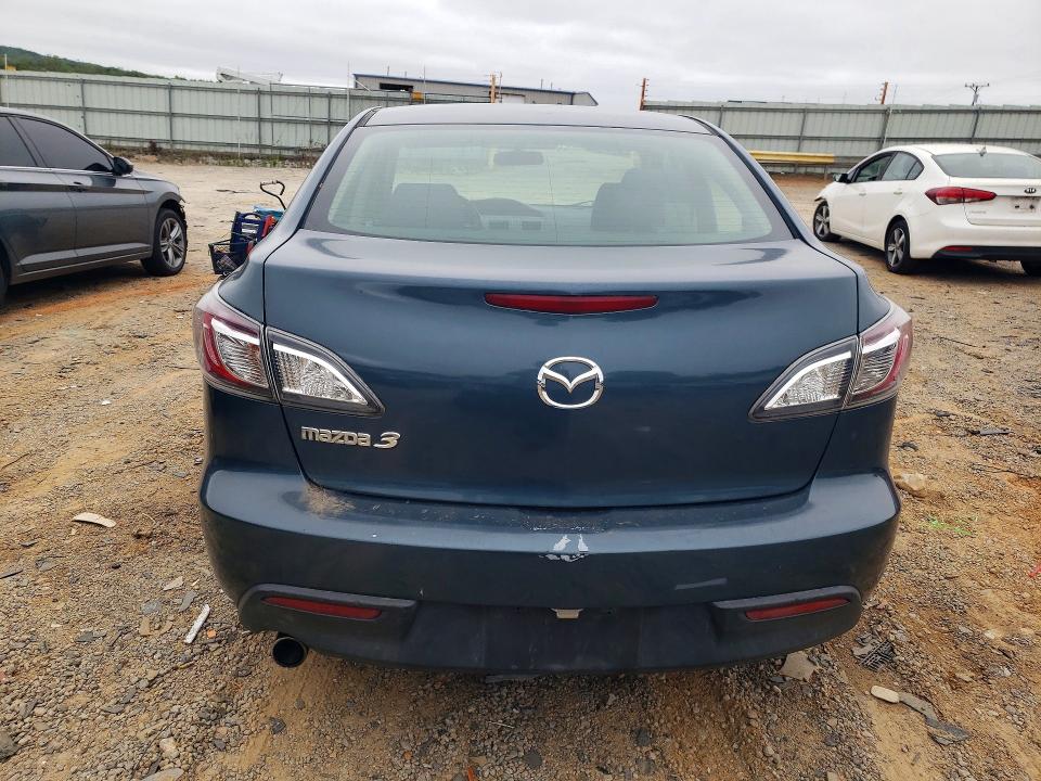 70076716 :رقم المزاد ، JM1BL1VF0B1447931 vin ، 2011 Mazda 3 مزاد بيع
