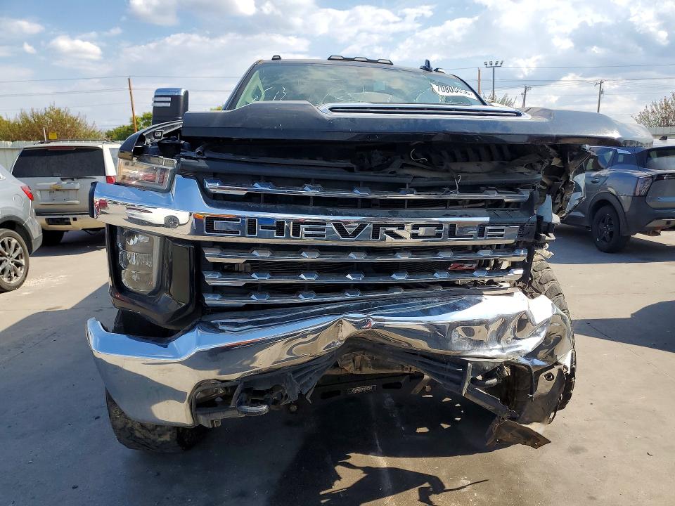 70805056 :رقم المزاد ، 1GC4YPEY6MF291401 vin ، 2021 Chevrolet Silverado مزاد بيع