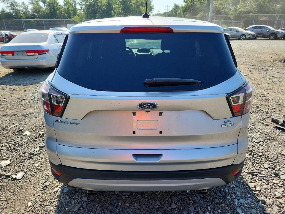 2017 Ford Escape მანქანა იყიდება აუქციონზე, vin: 1FMCU9GD0HUB45988, აუქციონის ნომერი: 67209116