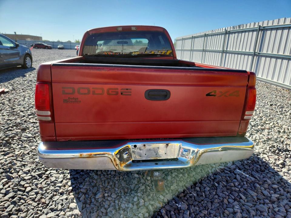 2000 Dodge Dakota მანქანა იყიდება აუქციონზე, vin: 1B7HG2AZ7YS751538, აუქციონის ნომერი: 68449796