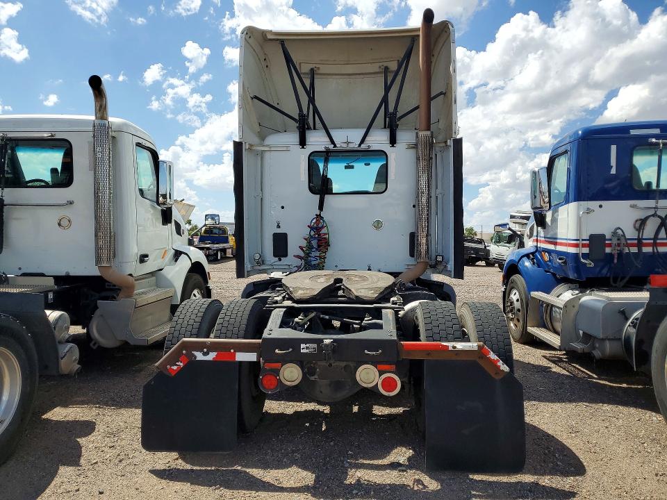 Продаж на аукціоні авто 2015 Peterbilt 579, vin: 1XPBA48X2FD286299, номер лоту: 65236476