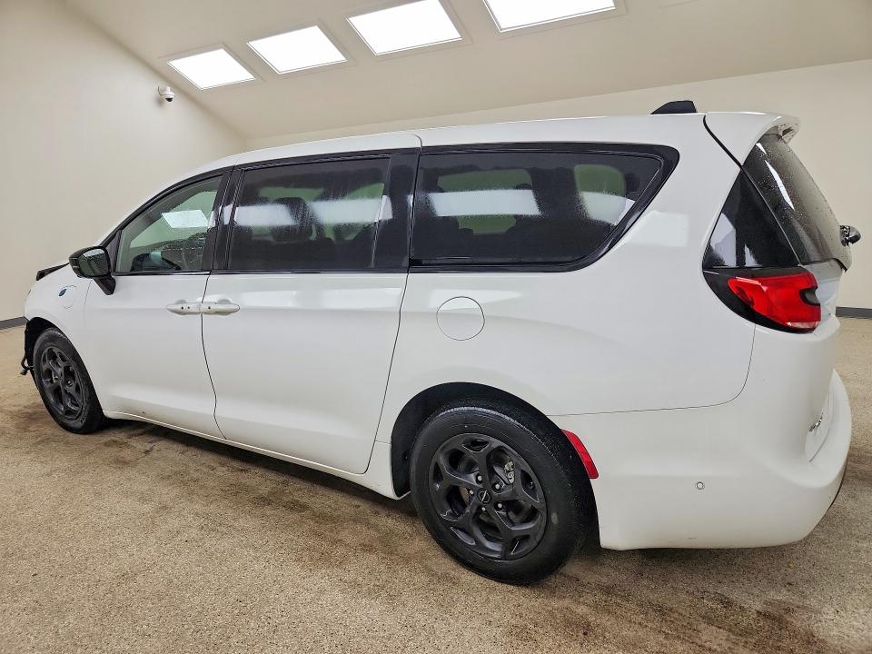 Продажа на аукционе авто 2024 Chrysler Pacifica, vin: 2C4RC1S71RR160938, номер лота: 68894676