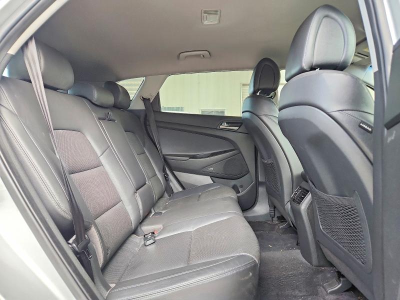 67454376 :رقم المزاد ، KM8J33A20JU737671 vin ، 2018 Hyundai Tucson مزاد بيع