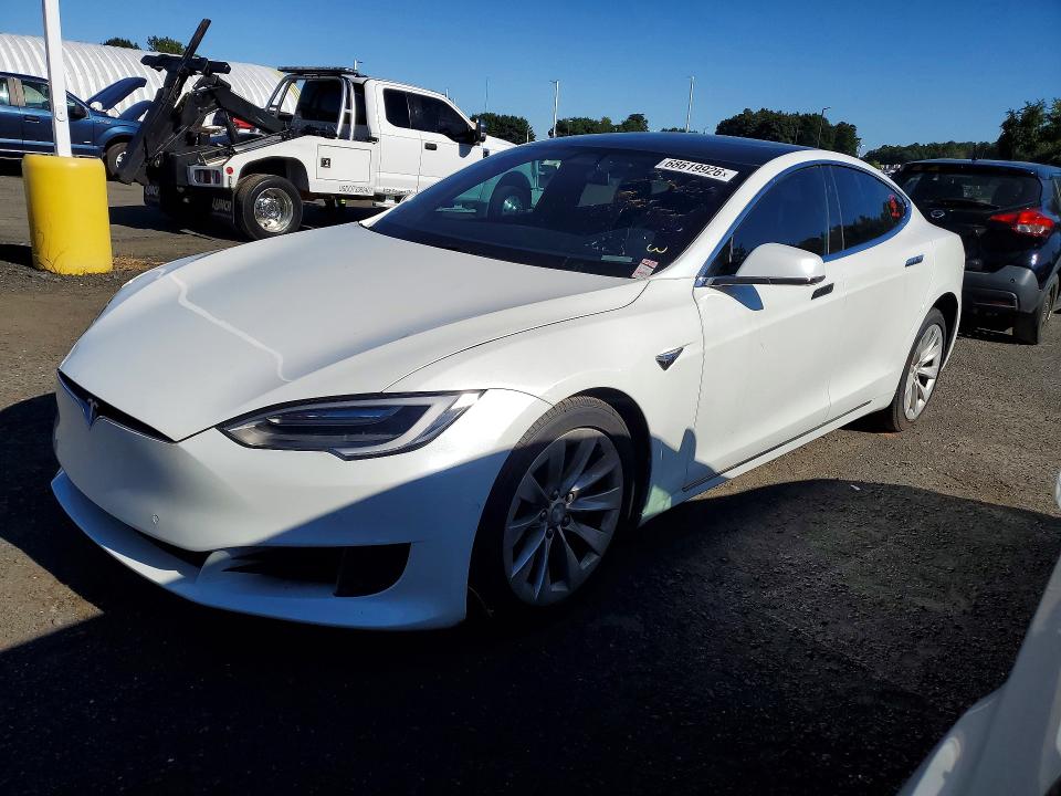 Aukcja sprzedaży 2017 Tesla Model S, vin: 5YJSA1E23HF209512        , numer aukcji: 68619926