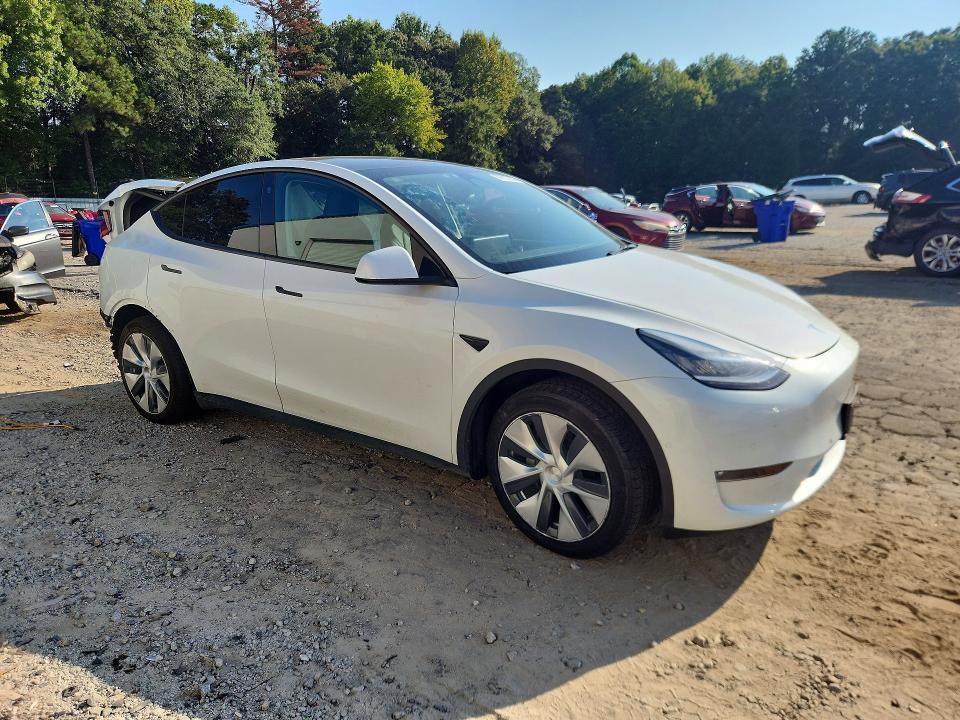 66913986 :رقم المزاد ، 7SAYGDEE6NF420559 vin ، 2022 Tesla Model Y مزاد بيع