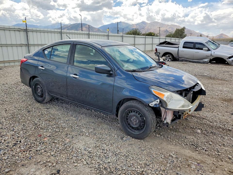 67099896 :رقم المزاد ، 3N1CN7AP8HL839172 vin ، 2017 Nissan Versa مزاد بيع
