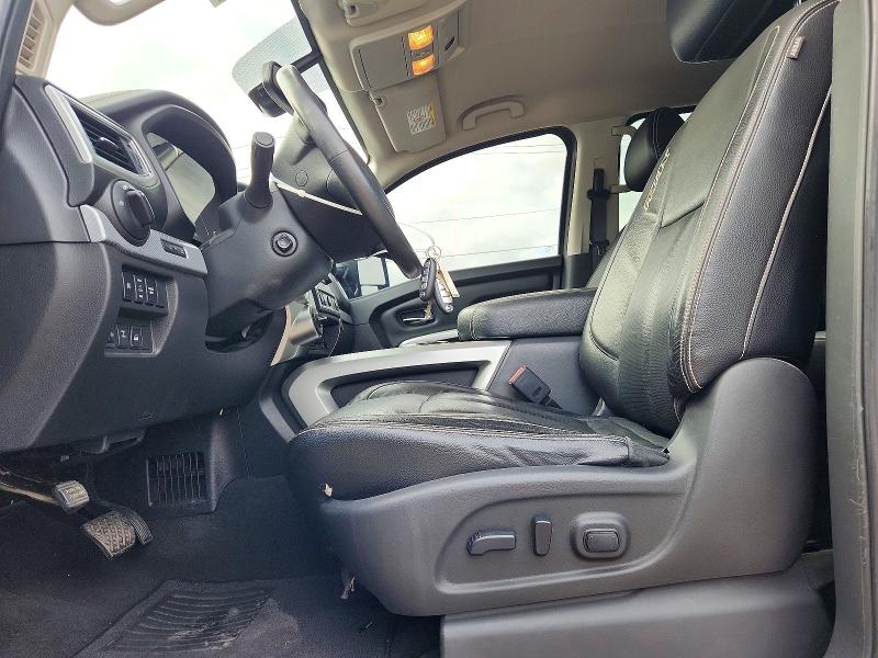 Продажа на аукционе авто 2016 Nissan Titan Xd, vin: 1N6BA1F40GN505973, номер лота: 69426656
