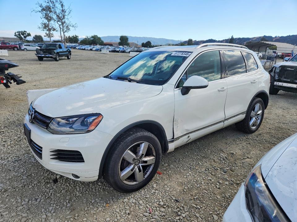 2011 Volkswagen Touareg მანქანა იყიდება აუქციონზე, vin: WVGFF9BP6BD002558, აუქციონის ნომერი: 67278346