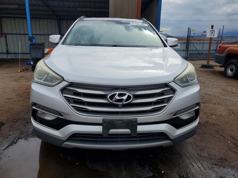 Продажа на аукционе авто 2017 Hyundai Santa Fe Sport, vin: 5XYZWDLA8HG470588, номер лота: 71105126