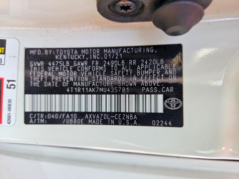 70528896 :رقم المزاد ، 4T1R11AK7MU435781 vin ، 2021 Toyota Camry مزاد بيع