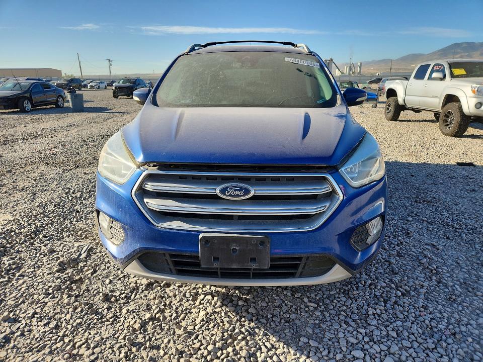 2017 Ford Escape მანქანა იყიდება აუქციონზე, vin: 1FMCU9J99HUA62175, აუქციონის ნომერი: 68400166