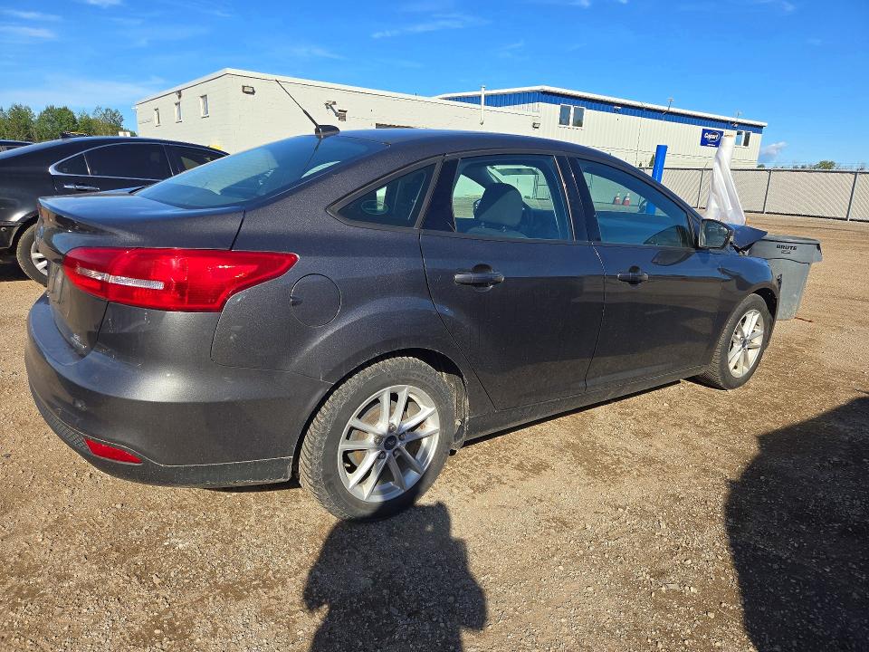 67964876 :رقم المزاد ، 1FADP3F28FL265432 vin ، 2015 Ford Focus مزاد بيع