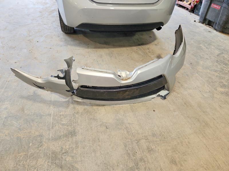 Продажа на аукционе авто 2015 Toyota Corolla, vin: 2T1BURHE6FC411872, номер лота: 69988456