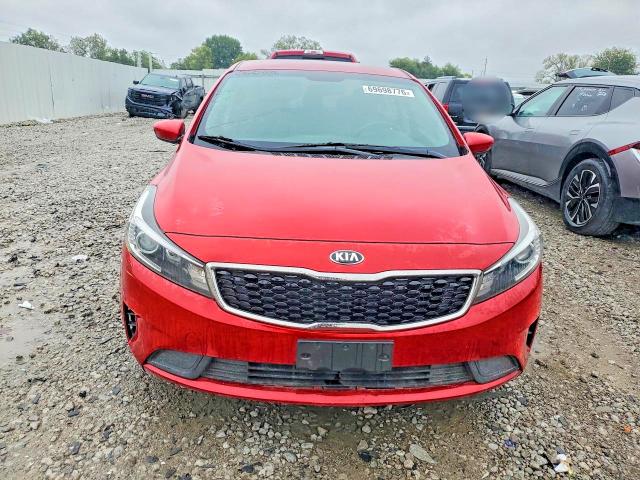 2017 Kia Forte მანქანა იყიდება აუქციონზე, vin: 3KPFL4A77HE158598, აუქციონის ნომერი: 69698776