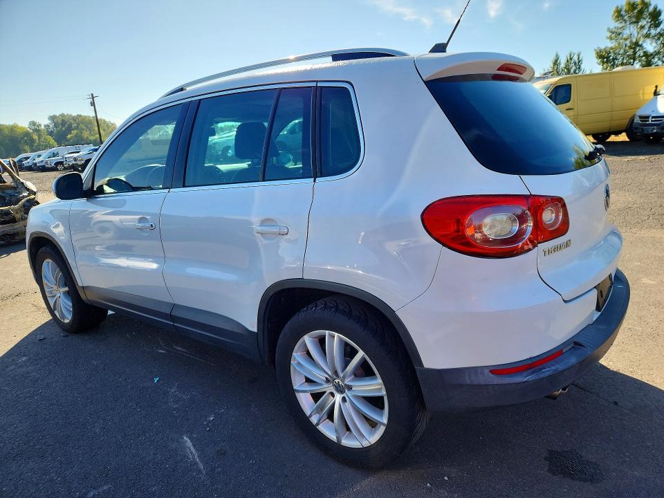 70562876 :رقم المزاد ، WVGBV7AX1BW518788 vin ، 2011 Volkswagen Tiguan مزاد بيع