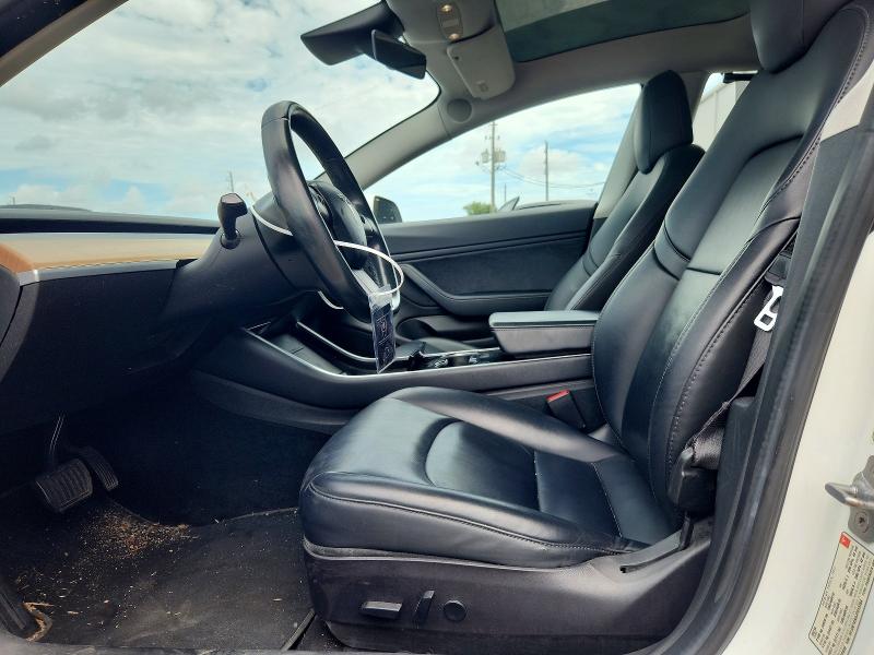 Продажа на аукционе авто 2018 Tesla Model 3, vin: 5YJ3E1EA6JF013764, номер лота: 69690786