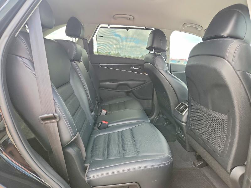 70727906 :رقم المزاد ، 5XYPHDA52HG276372 vin ، 2017 Kia Sorento مزاد بيع