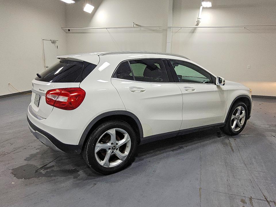 66247256 :رقم المزاد ، WDCTG4GB8JJ500596 vin ، 2018 Mercedes-benz Gla مزاد بيع