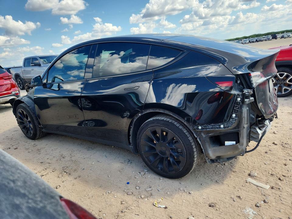 68851796 :رقم المزاد ، 5YJYGDEE2MF265472 vin ، 2021 Tesla Model Y مزاد بيع