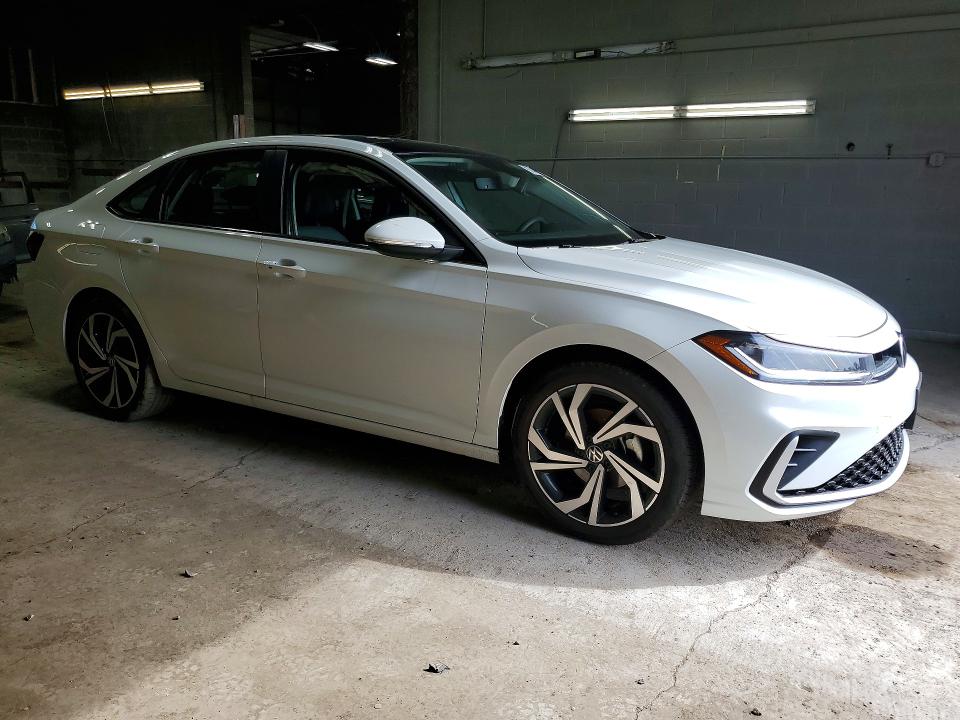 Продажа на аукционе авто 2026 Volkswagen Jetta, vin: 3VWGW7BU0TM069310, номер лота: 67440626